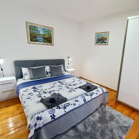 Entire House Floor - 2-Bedroom Cozy & Peaceful Apartment Podgorica Exterior foto